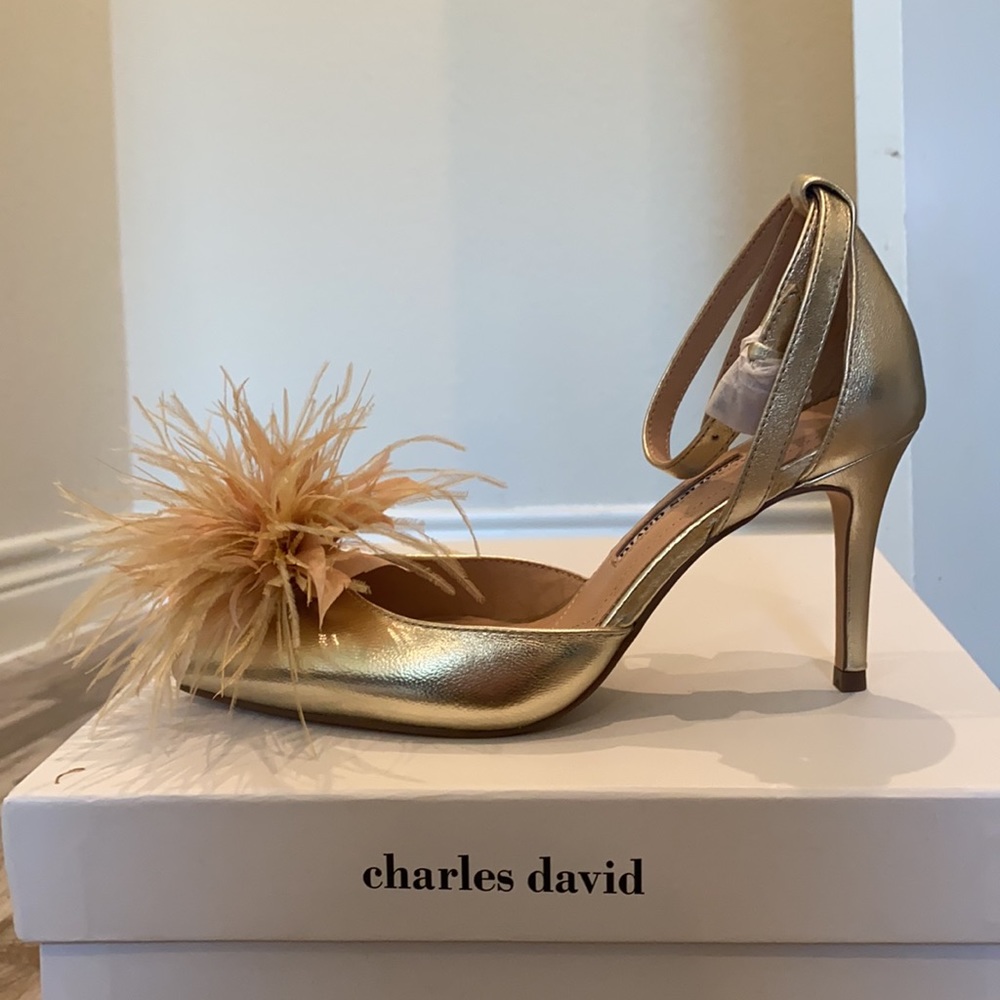 Brand new gold feather Pom Pom shoes by Charles David